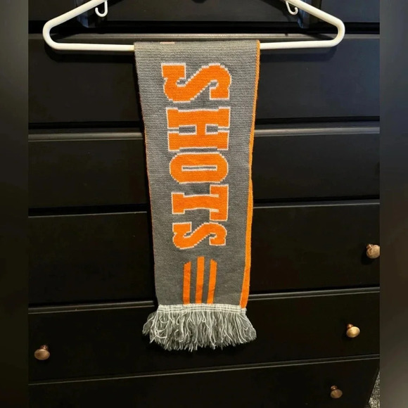GRAY ORANGE SOCCER SHOTS SCARF winter wear - Picture 2 of 4